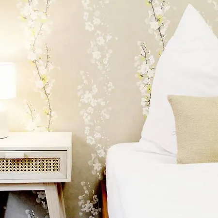 Secret Hideaways Asia Mit Sauna Nahe Uni L Messe L Flughafen